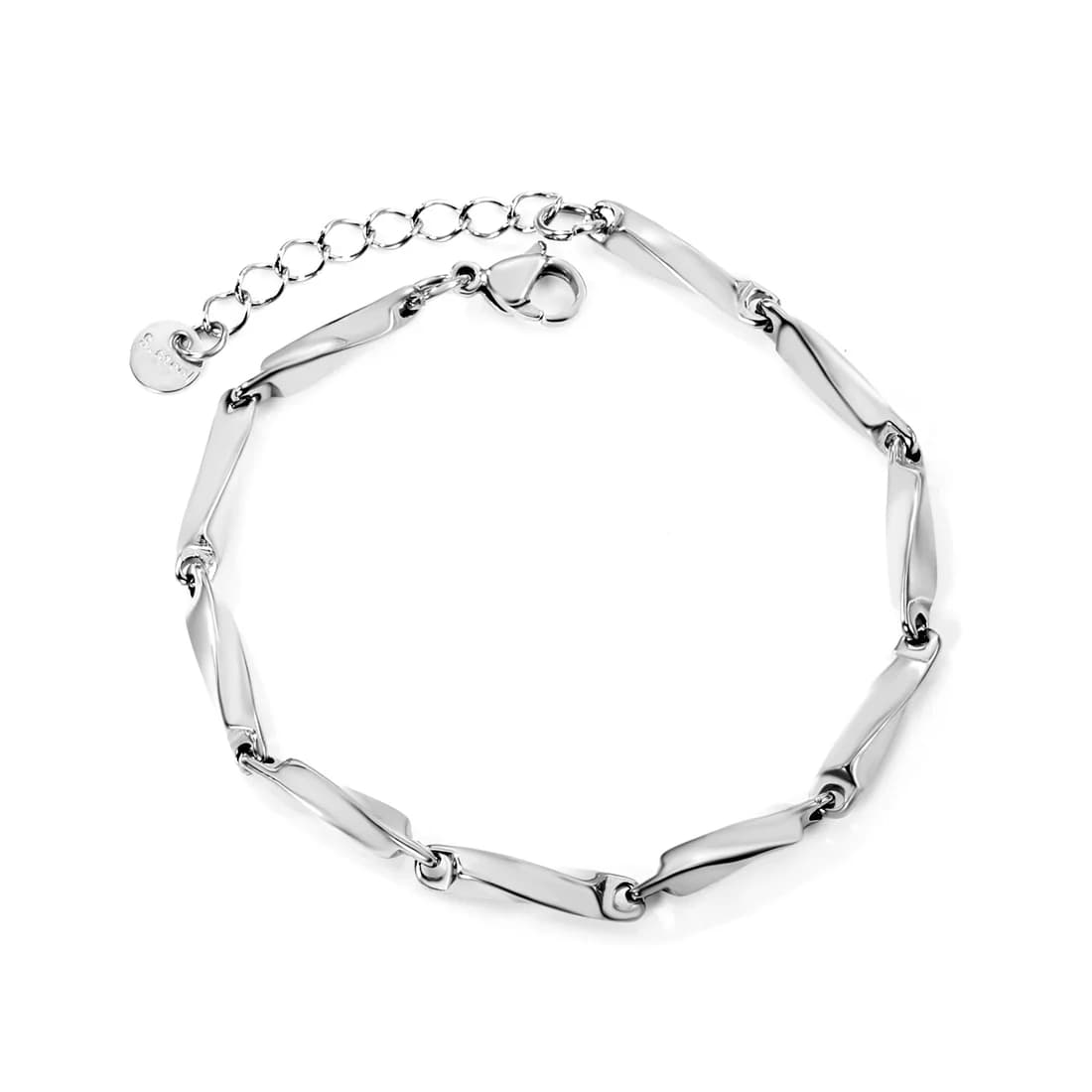 Silverfärgat armband med vridna länkar